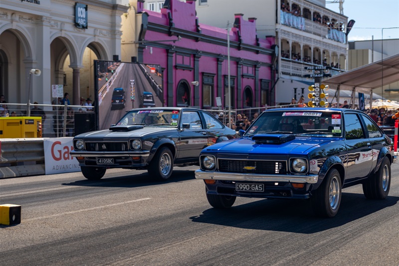 Rockynats05_Drags_Tyrone-Jones_1978-Holden-Torana-Hatchback_Ian-Wise_1976-Holden-Torana-Hatchback_web.jpg